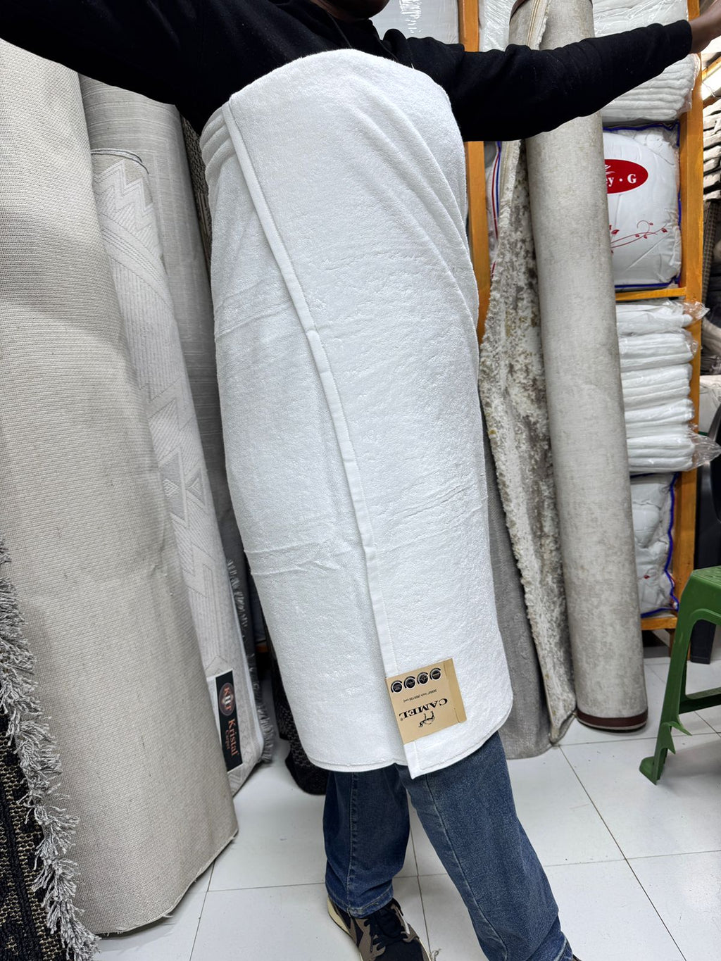Luxury 100% Cotton White Bath Towels | 550GSM Lint-Free