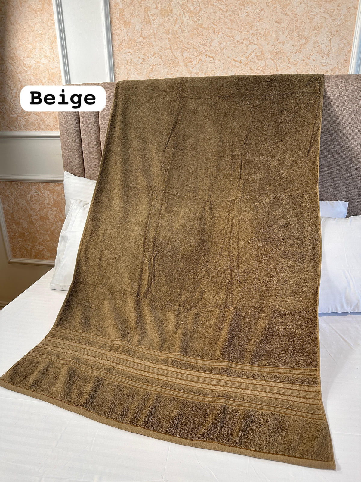 Premium 100% Cotton Jacquard Towels | 550GSM Lint-Free