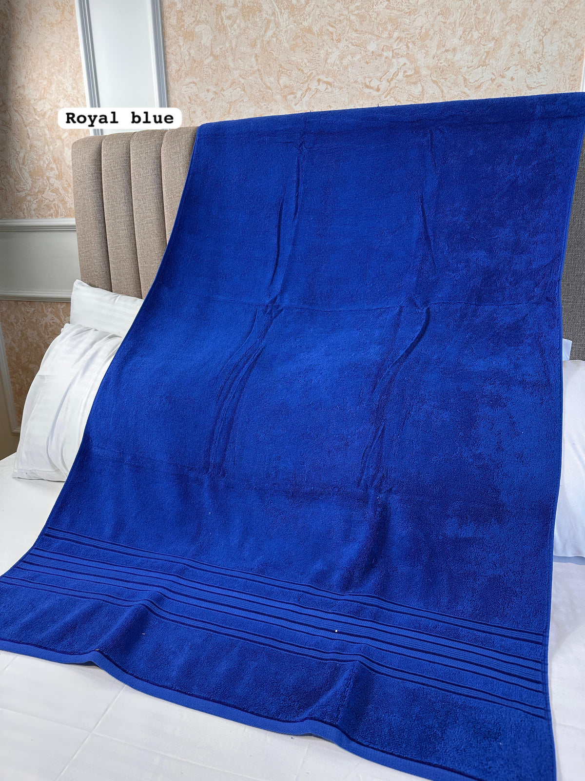 Premium 100% Cotton Jacquard Towels | 550GSM Lint-Free
