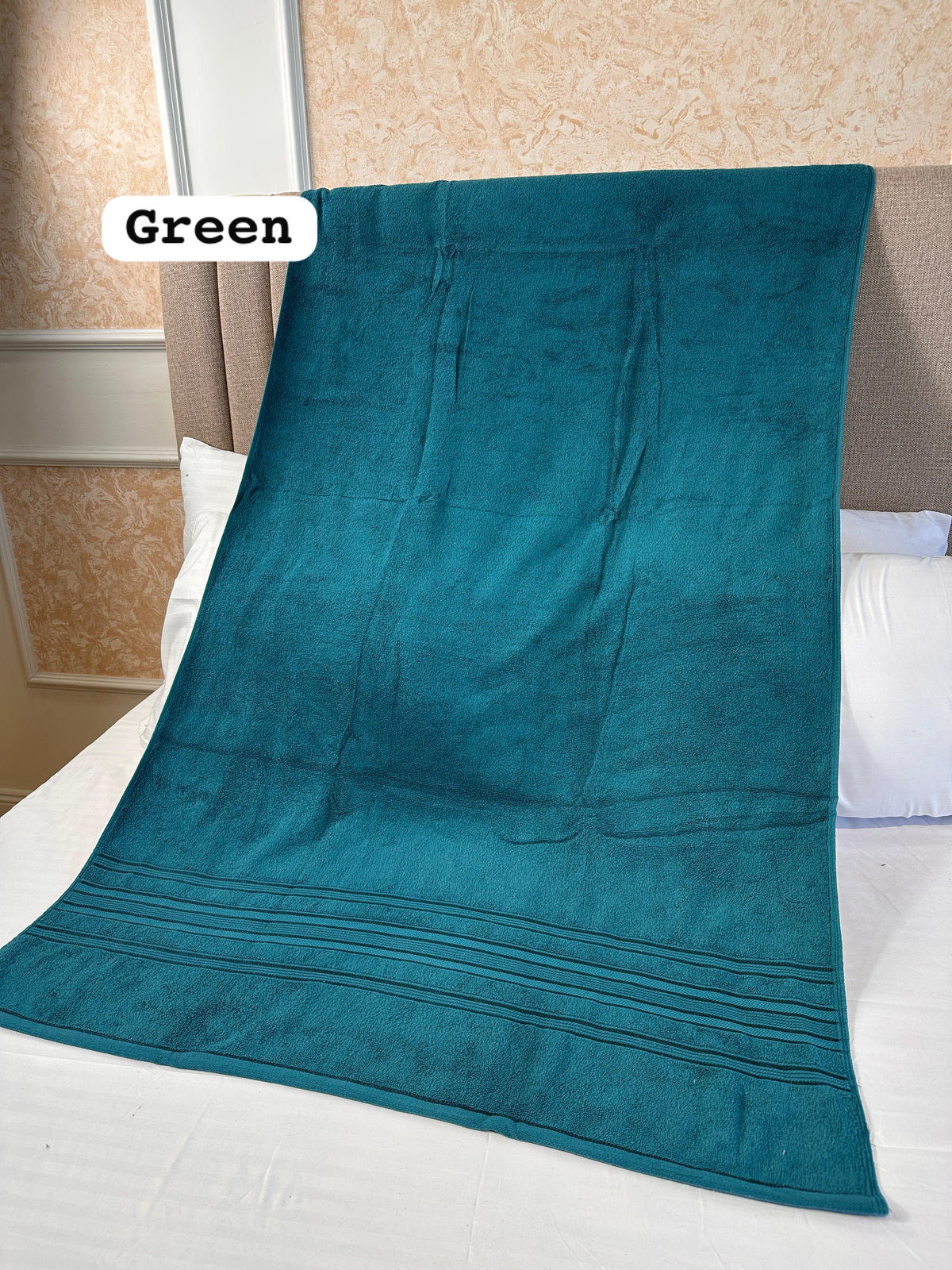 Premium 100% Cotton Jacquard Towels | 550GSM Lint-Free