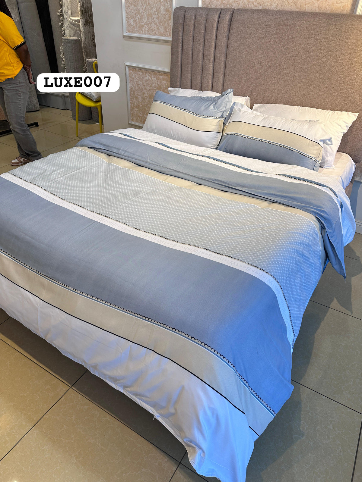 Premium 4-Piece Polycotton Duvet Cover Set (LUXE COLLECTION)